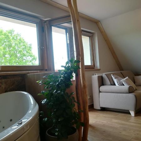 Apartman Life In Nature Jaronice Ngoại thất bức ảnh