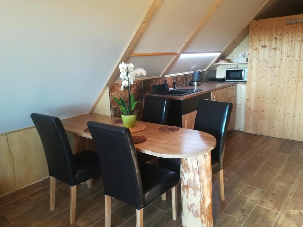 Apartman Life In Nature Jaronice Ngoại thất bức ảnh