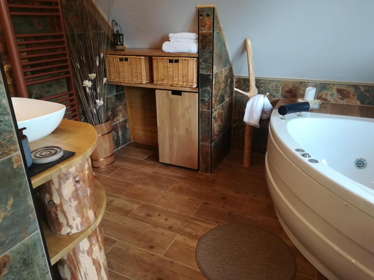 Apartman Life In Nature Jaronice Ngoại thất bức ảnh